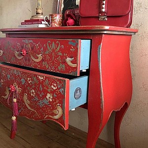 Трафарет - Клубничный воришка бордюр - Фотография интерьере 3